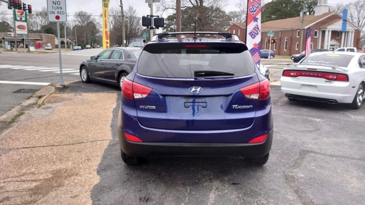2012 HYUNDAI TUCSON