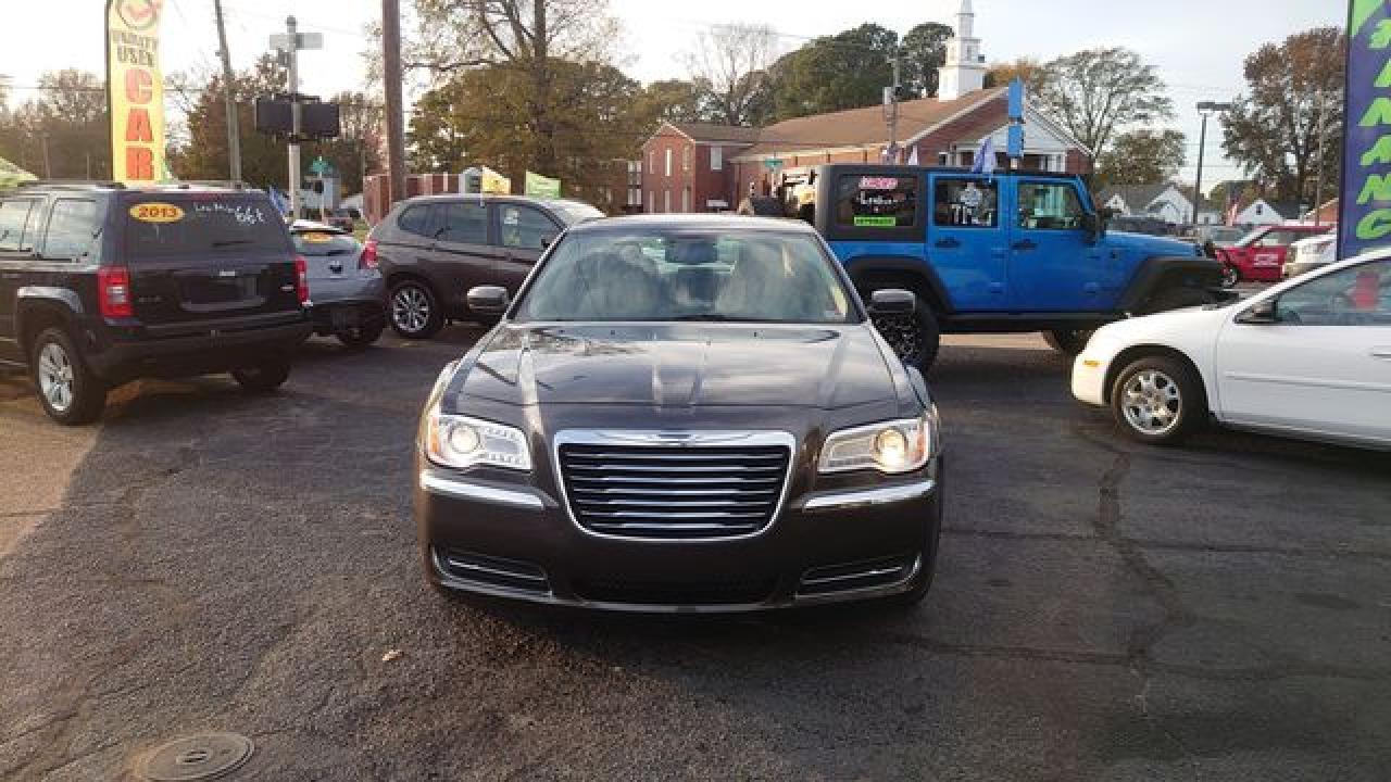 2013 CHRYSLER 300