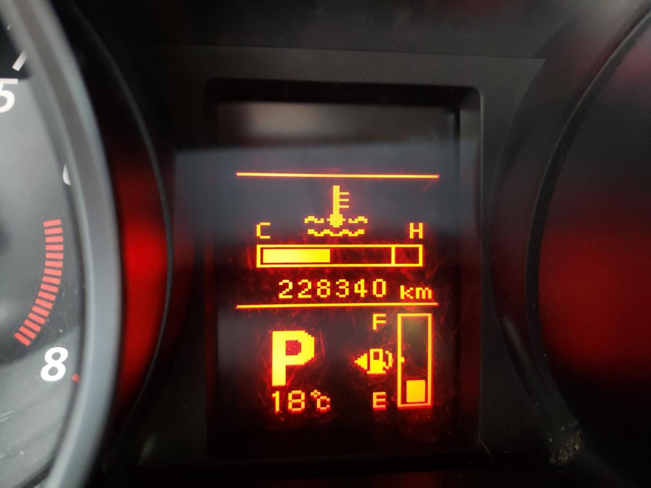 2011 MITSUBISHI outlander