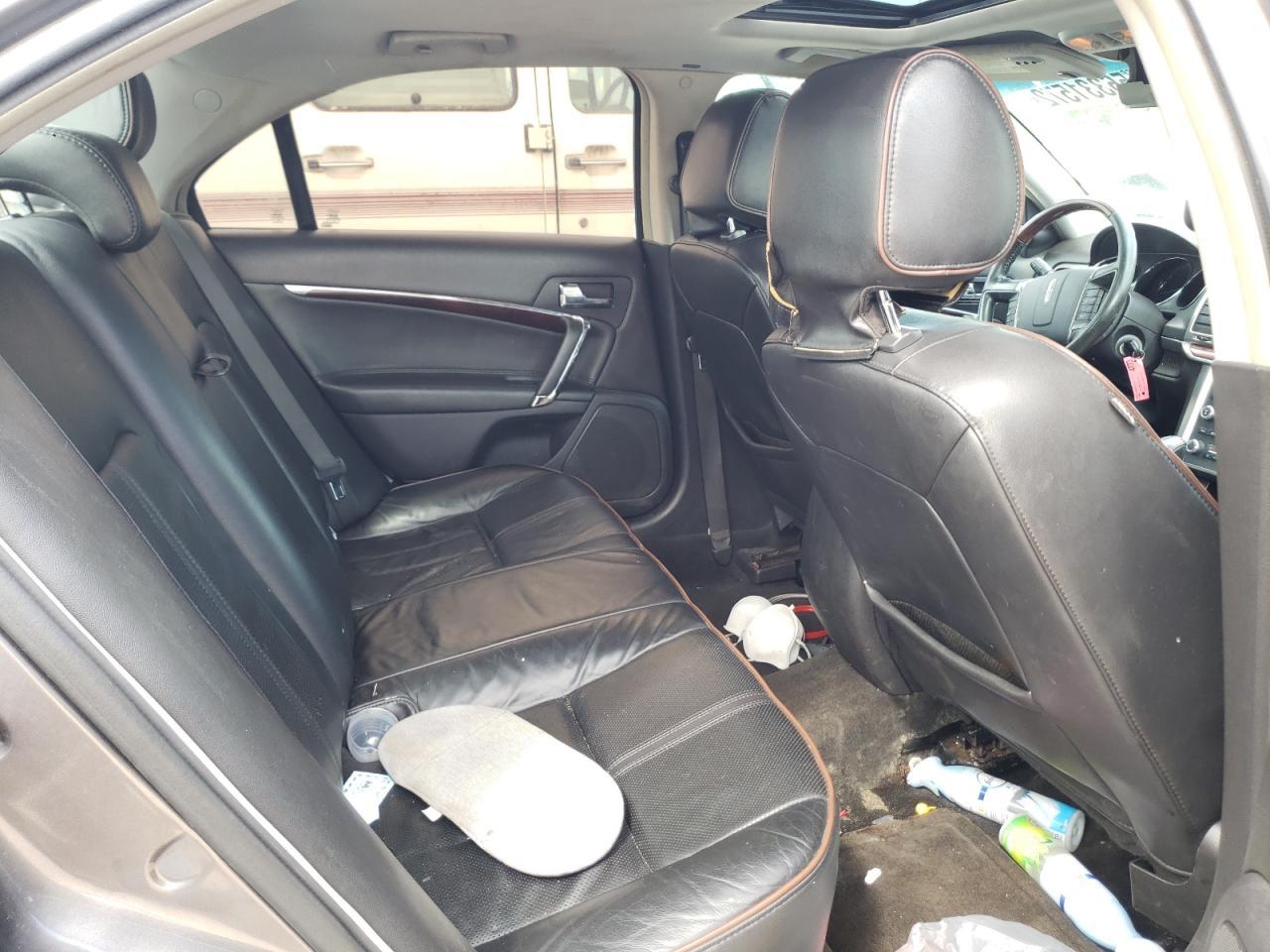 2011 LINCOLN MKZ