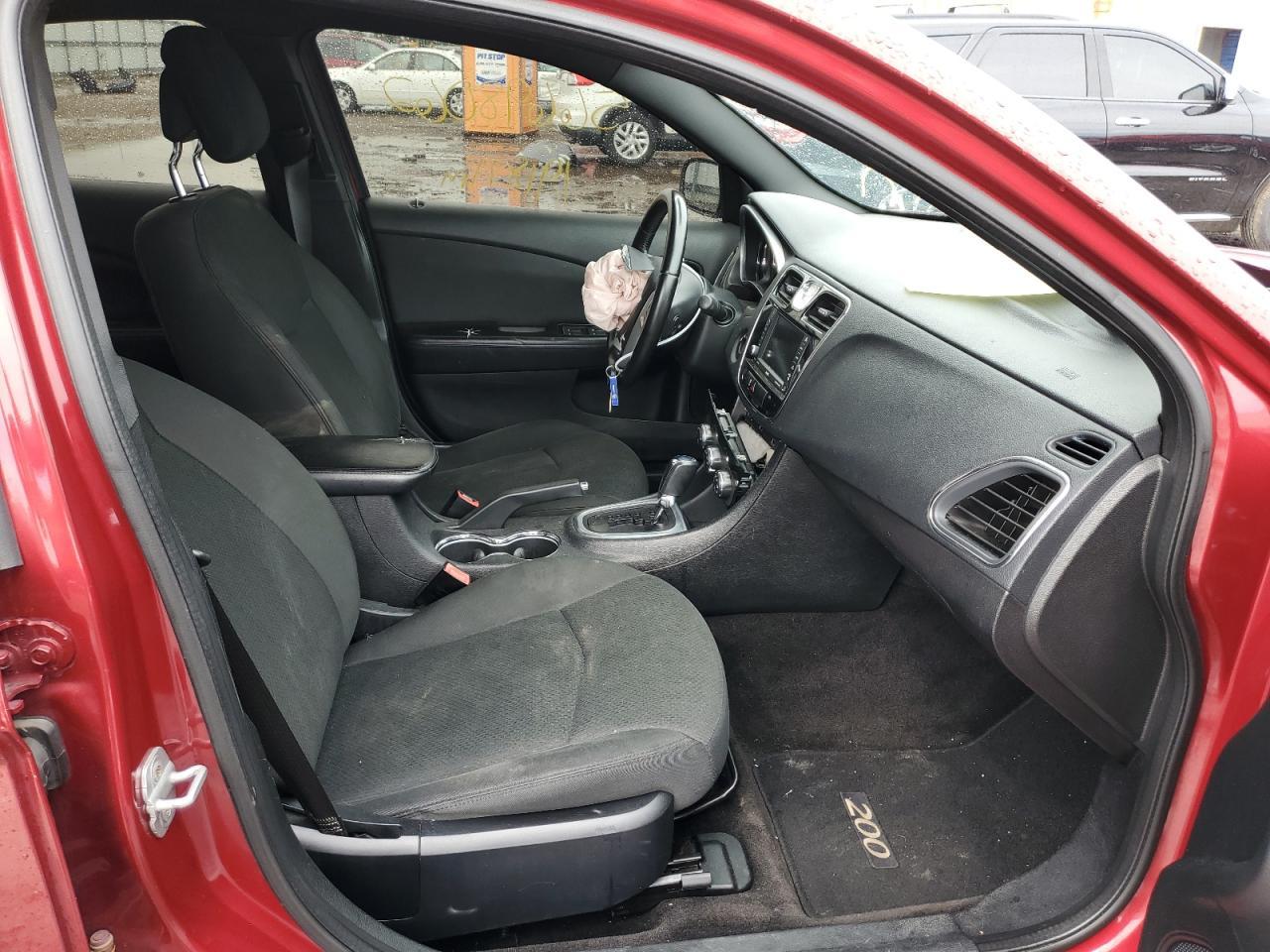 2011 CHRYSLER 200