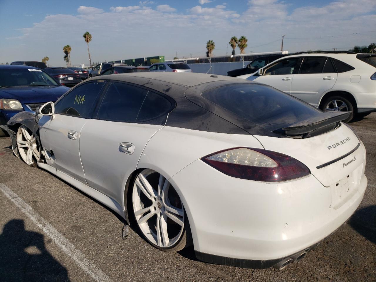 2011 PORSCHE Panamera
