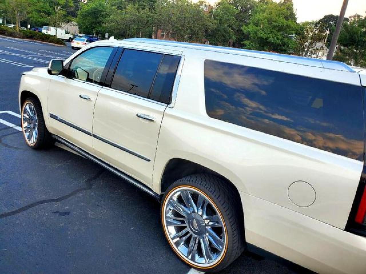 2016 CADILLAC Escalade ESV