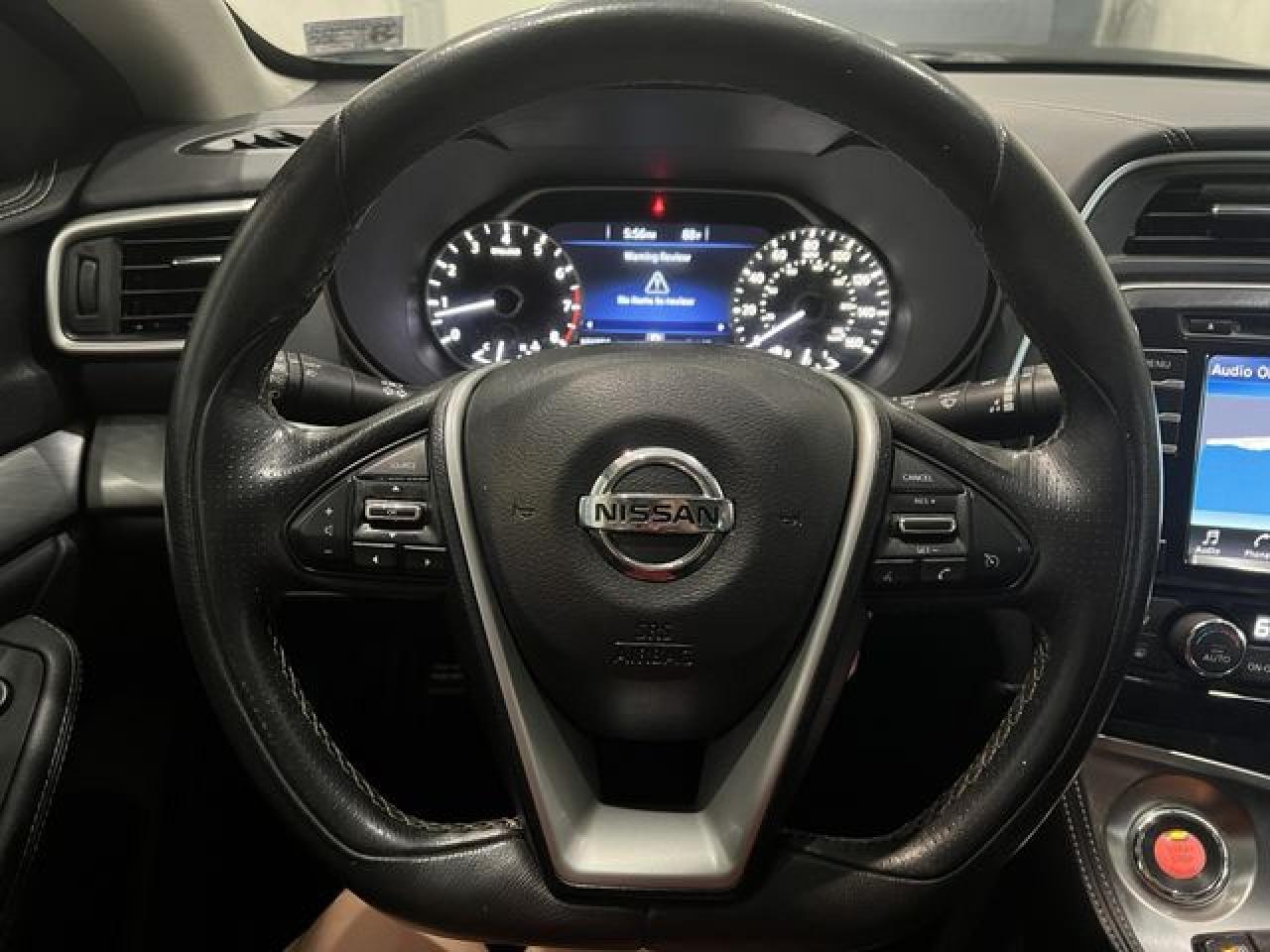 2017 NISSAN Maxima