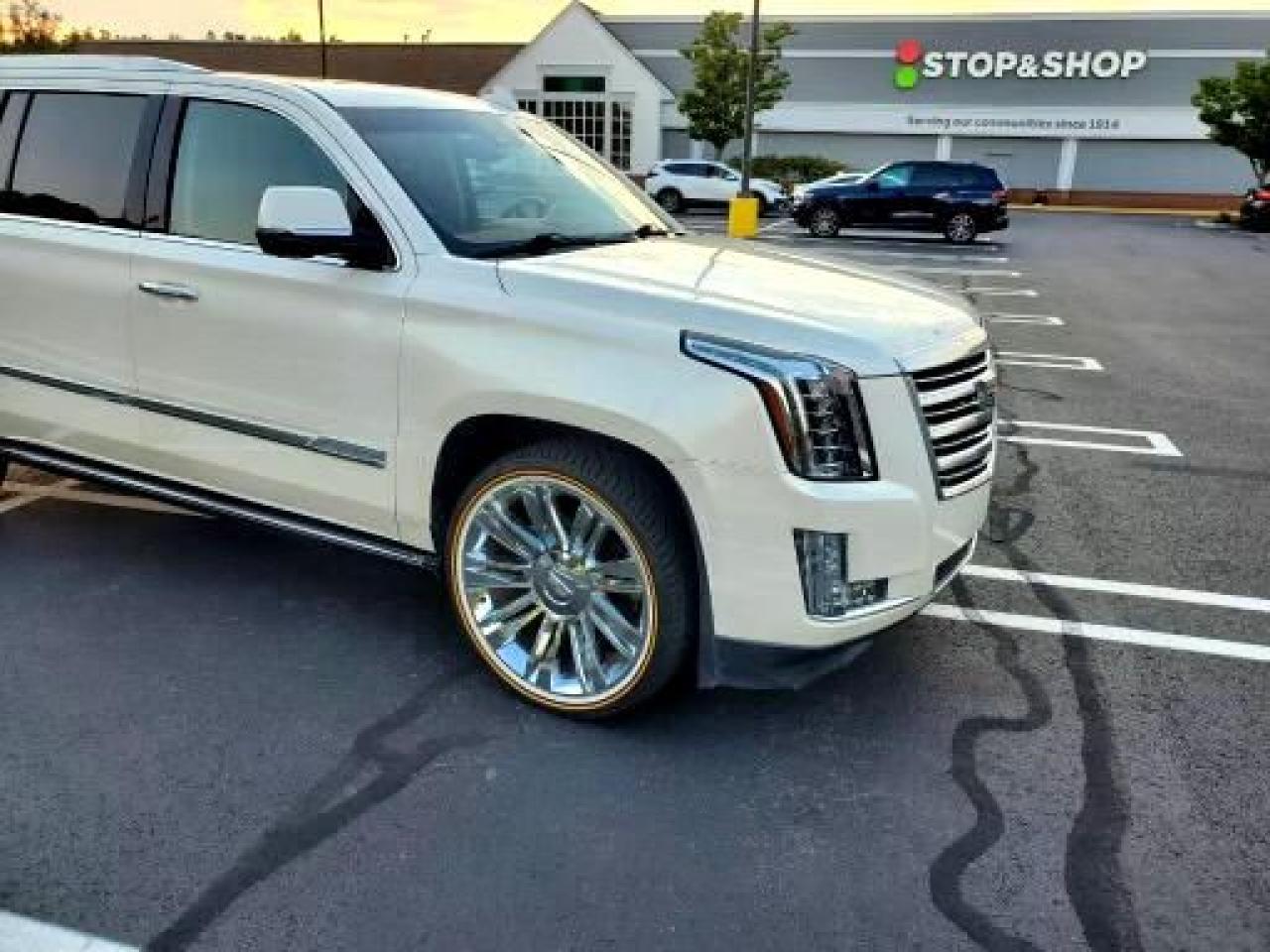 2016 CADILLAC Escalade ESV
