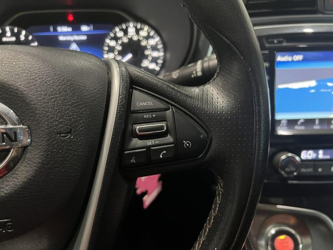 2017 NISSAN Maxima
