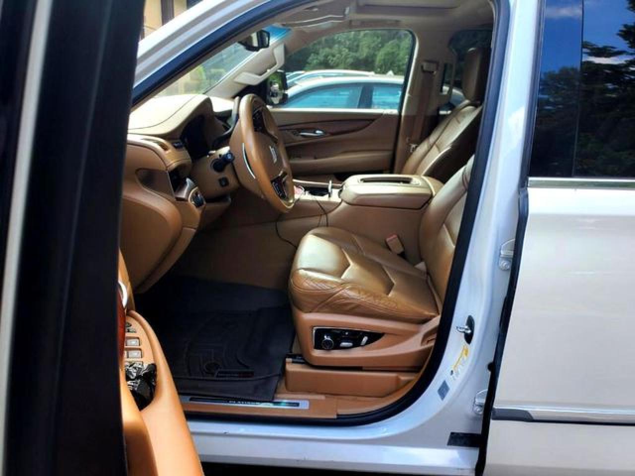 2016 CADILLAC Escalade ESV