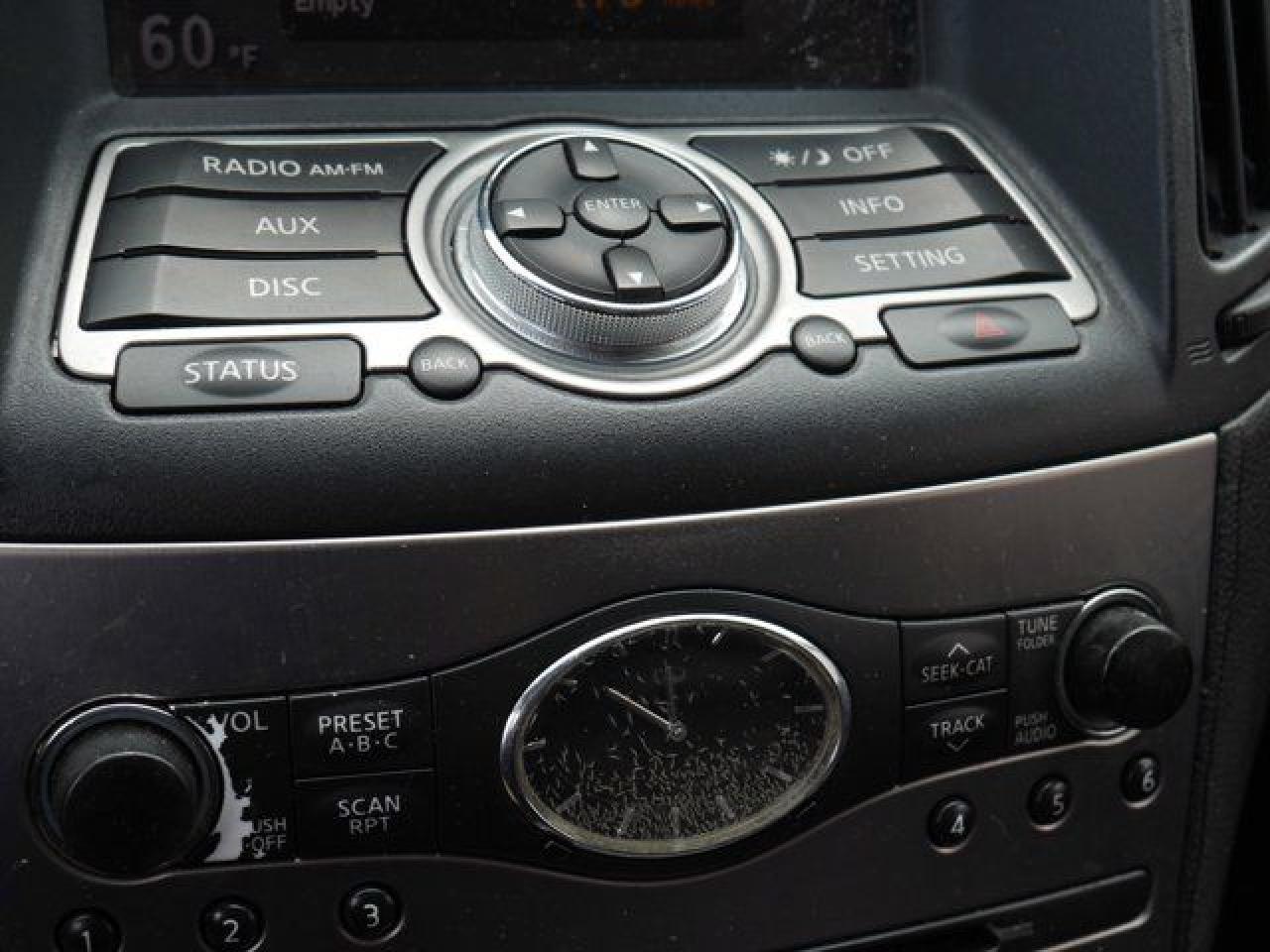 2011 INFINITI G25