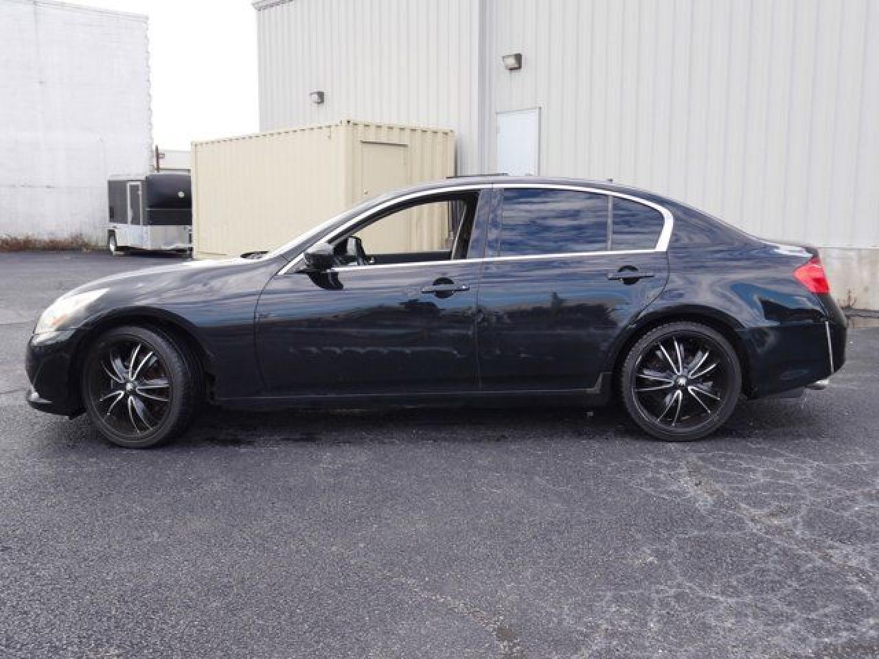 2011 INFINITI G25