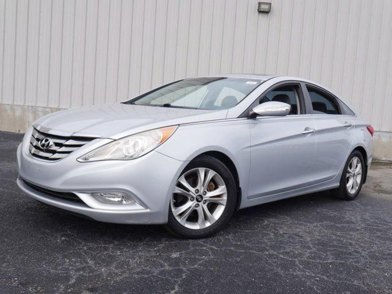 2011 HYUNDAI SONATA