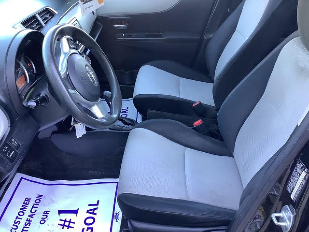 2012 TOYOTA YARIS