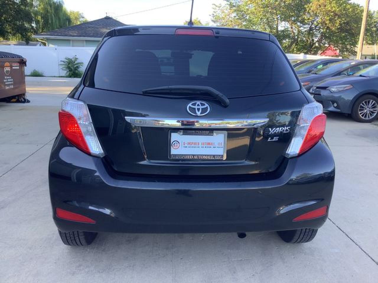 2012 TOYOTA YARIS