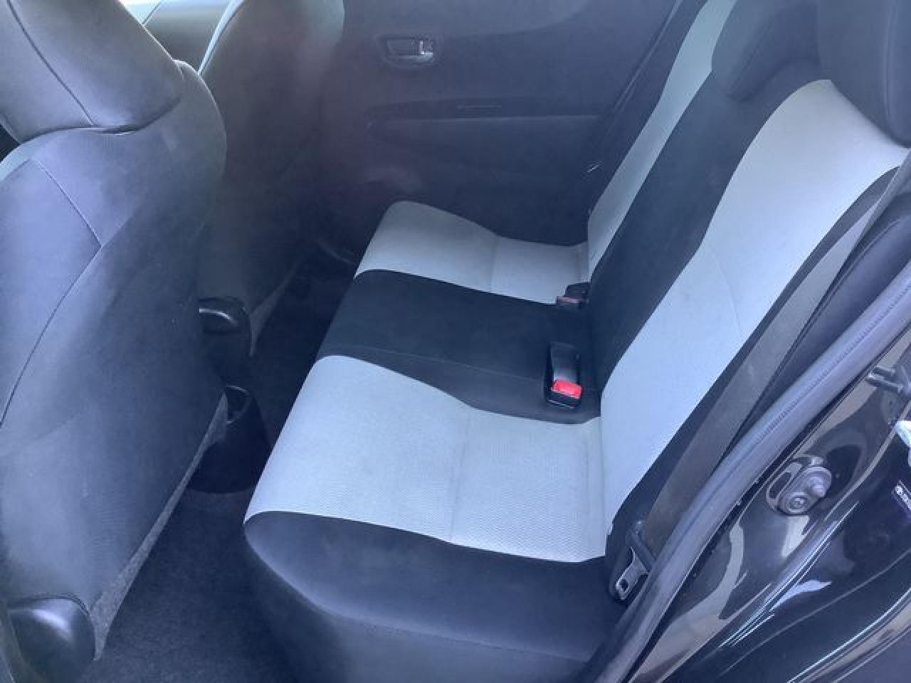 2012 TOYOTA YARIS