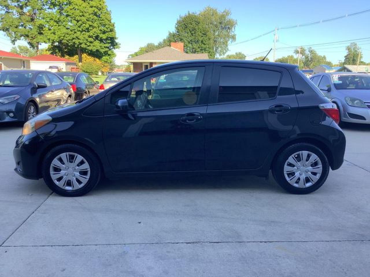 2012 TOYOTA YARIS