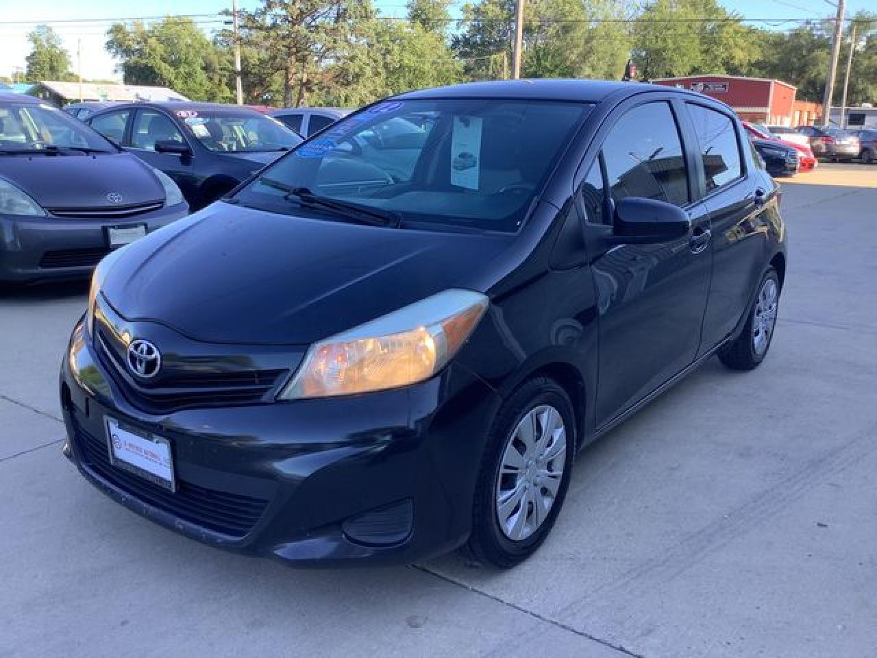 2012 TOYOTA YARIS