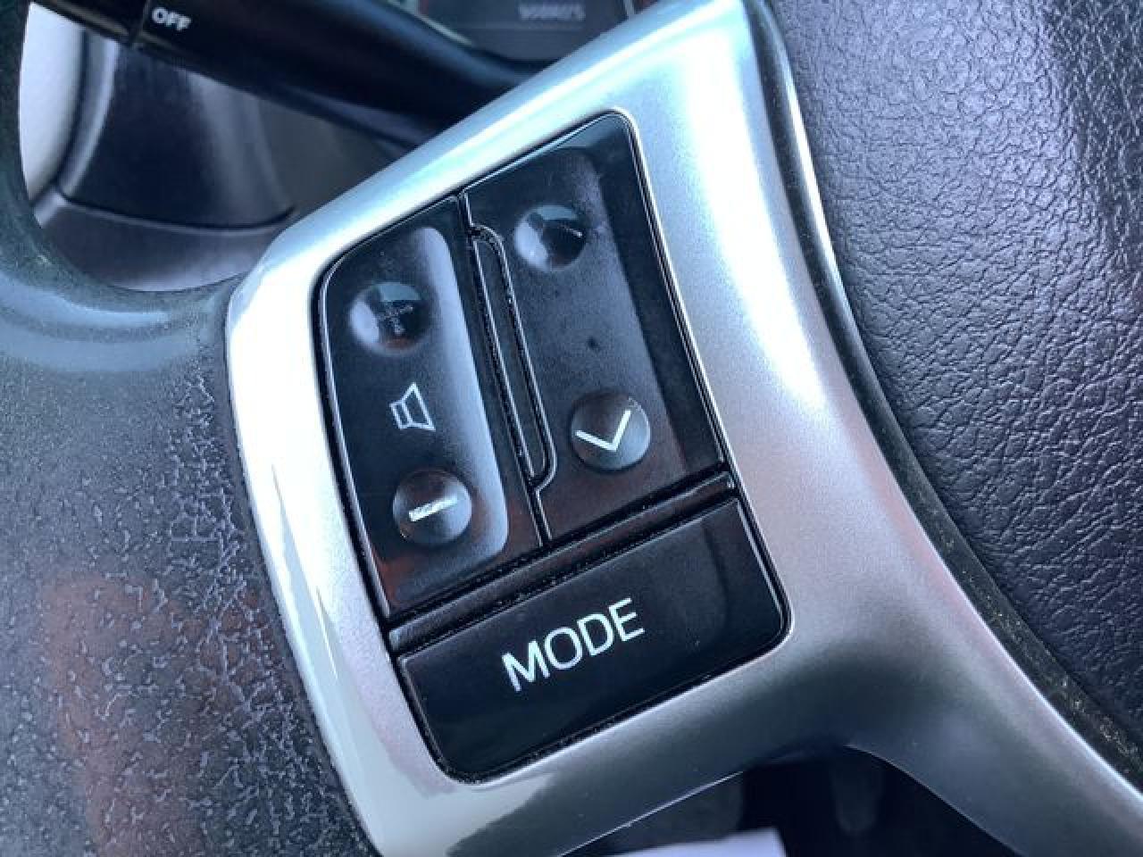 2012 TOYOTA YARIS