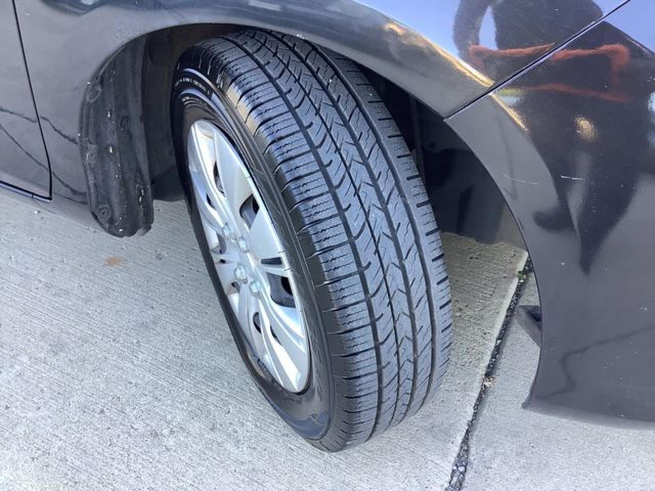 2012 TOYOTA YARIS