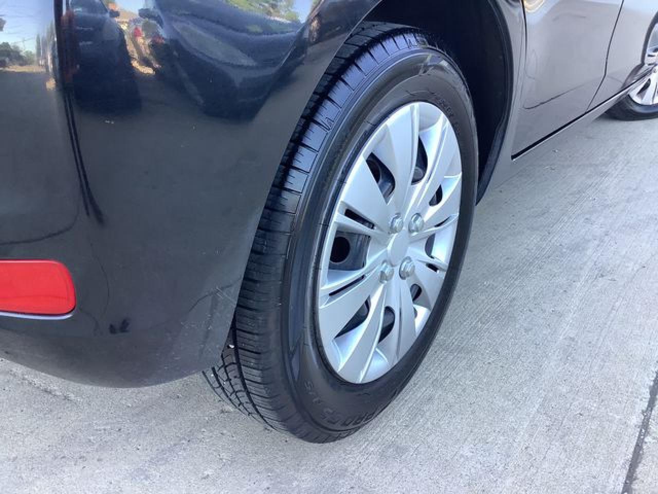 2012 TOYOTA YARIS