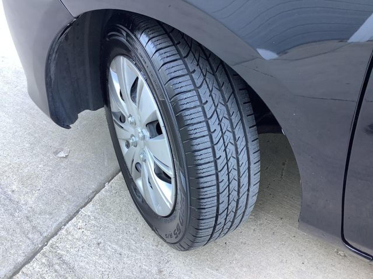 2012 TOYOTA YARIS