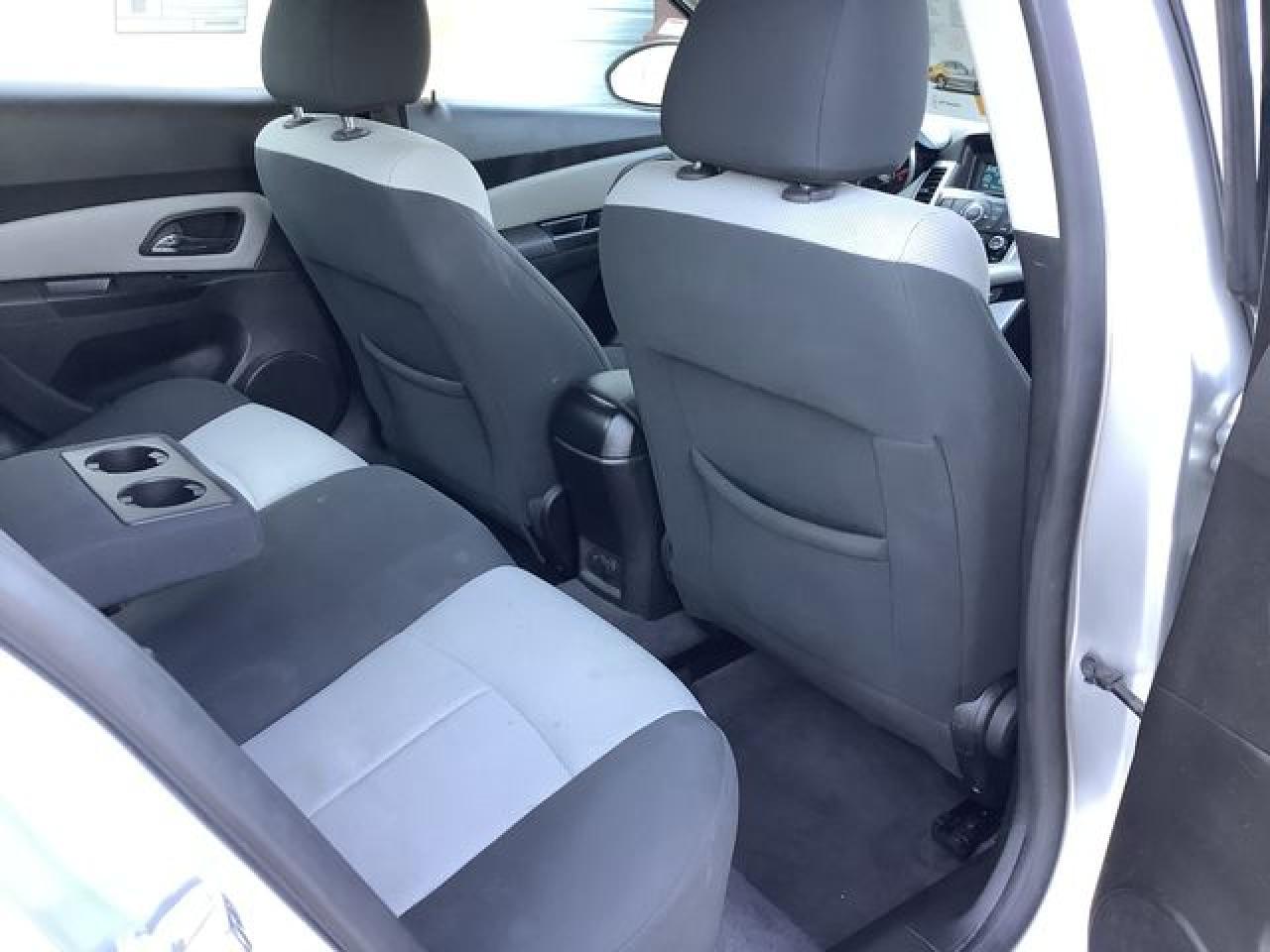 2011 CHEVROLET CRUZE