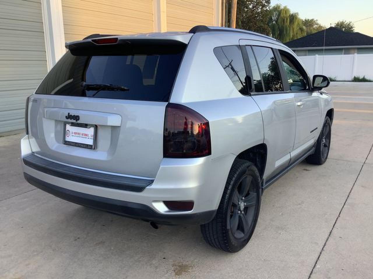 2011 JEEP Compass