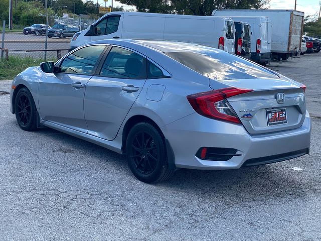 2018 HONDA CIVIC