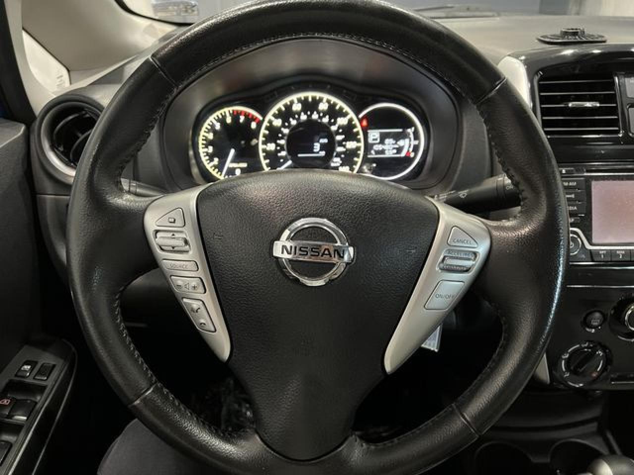 2015 NISSAN Versa Note