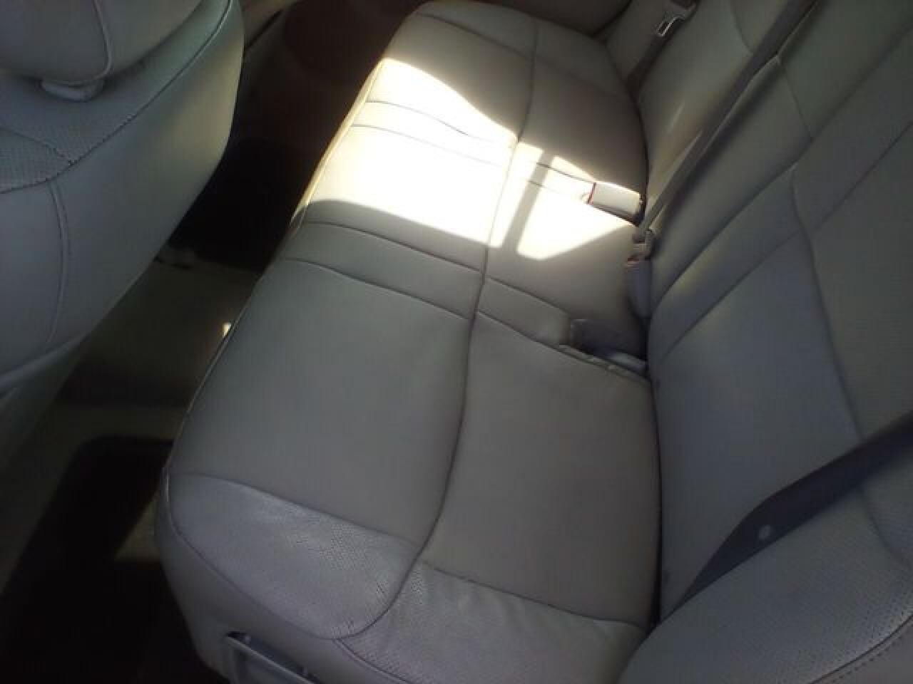 2011 TOYOTA Avalon