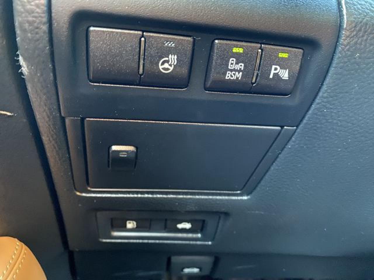 2013 LEXUS LS 460