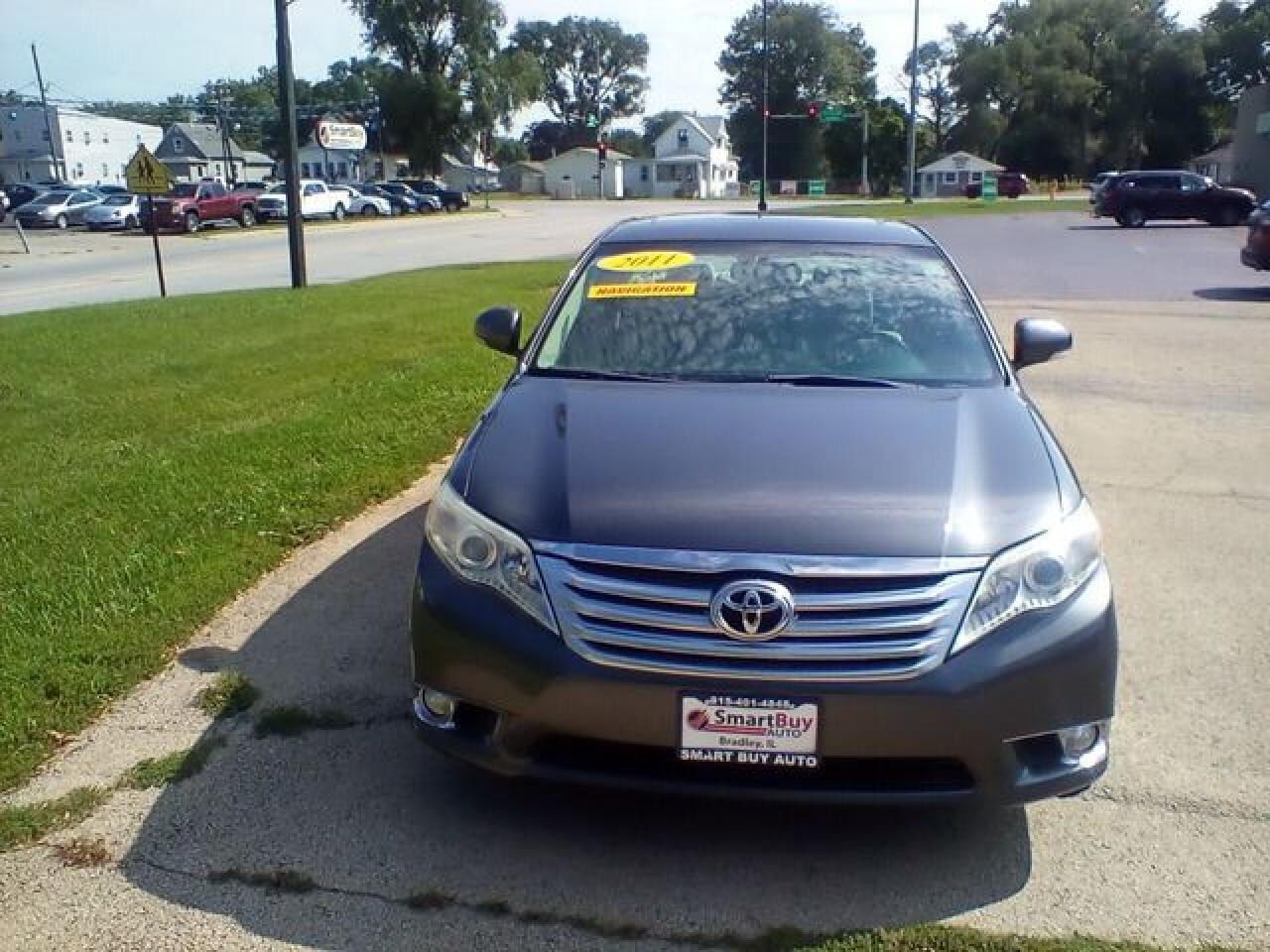 2011 TOYOTA Avalon