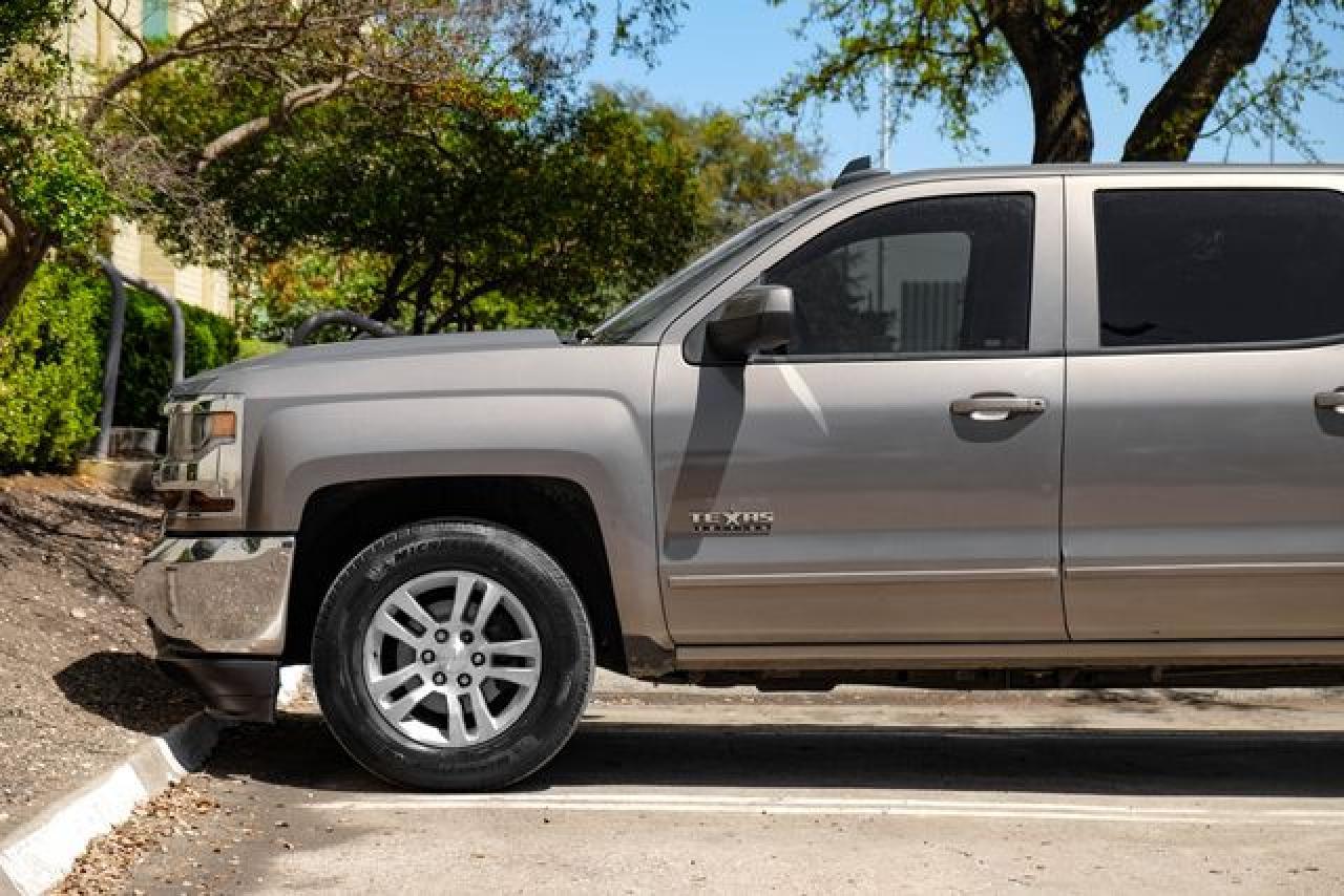 2017 CHEVROLET Silverado