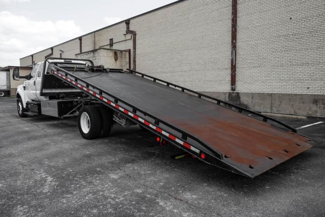 2017 FORD F-650