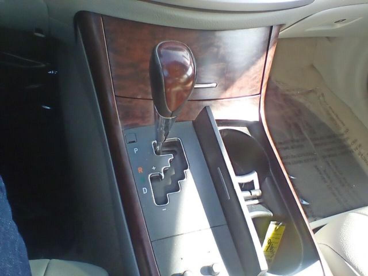 2011 TOYOTA Avalon