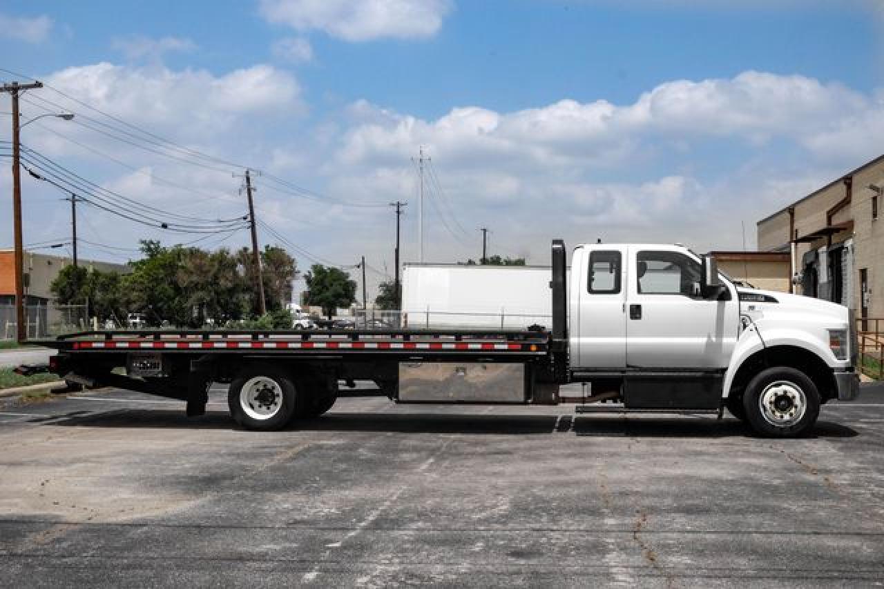 2017 FORD F-650