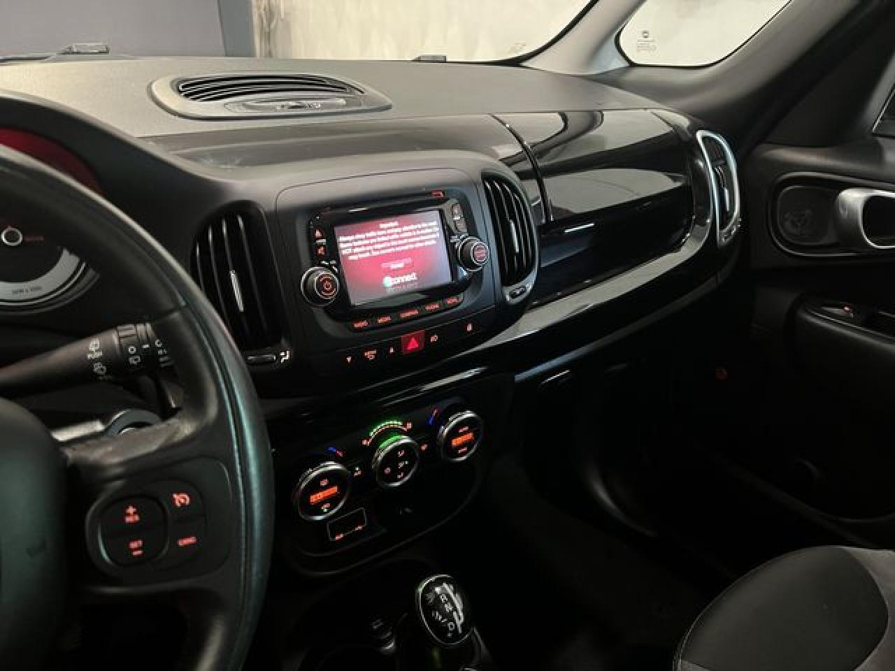 2016 FIAT 500L