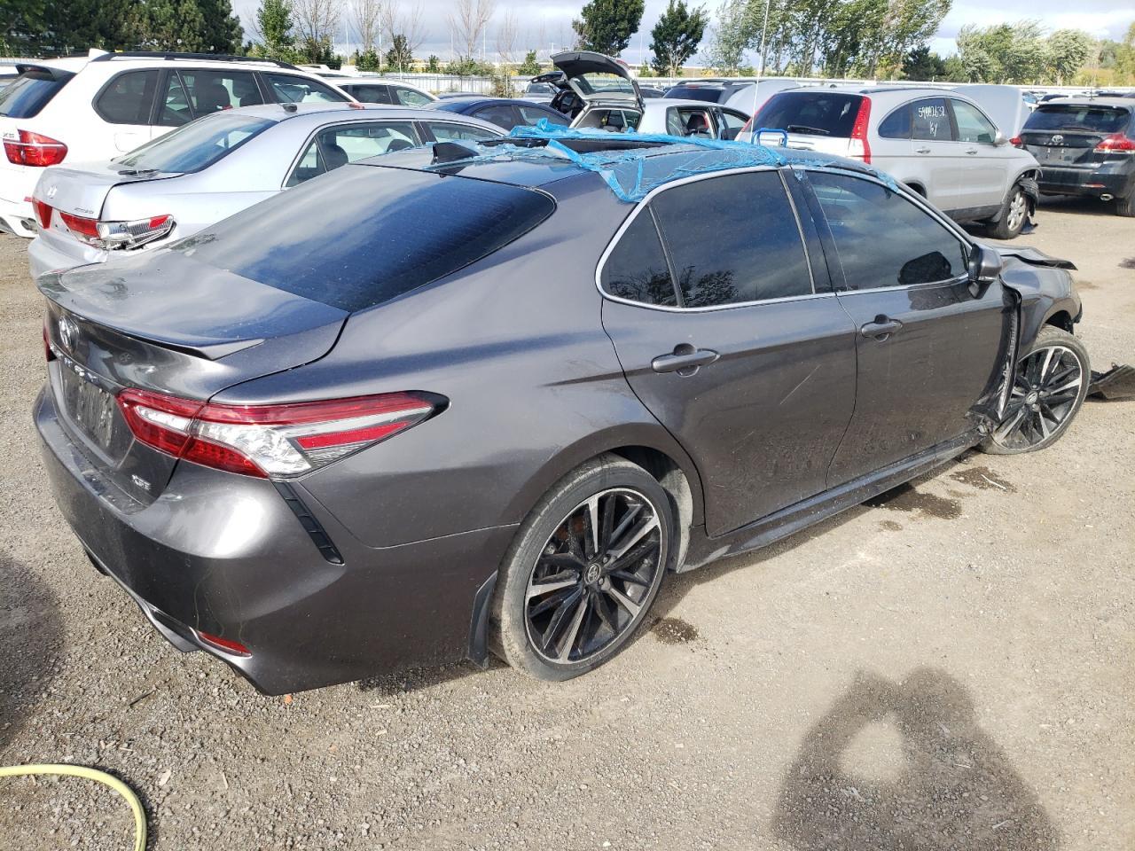 2018 TOYOTA CAMRY