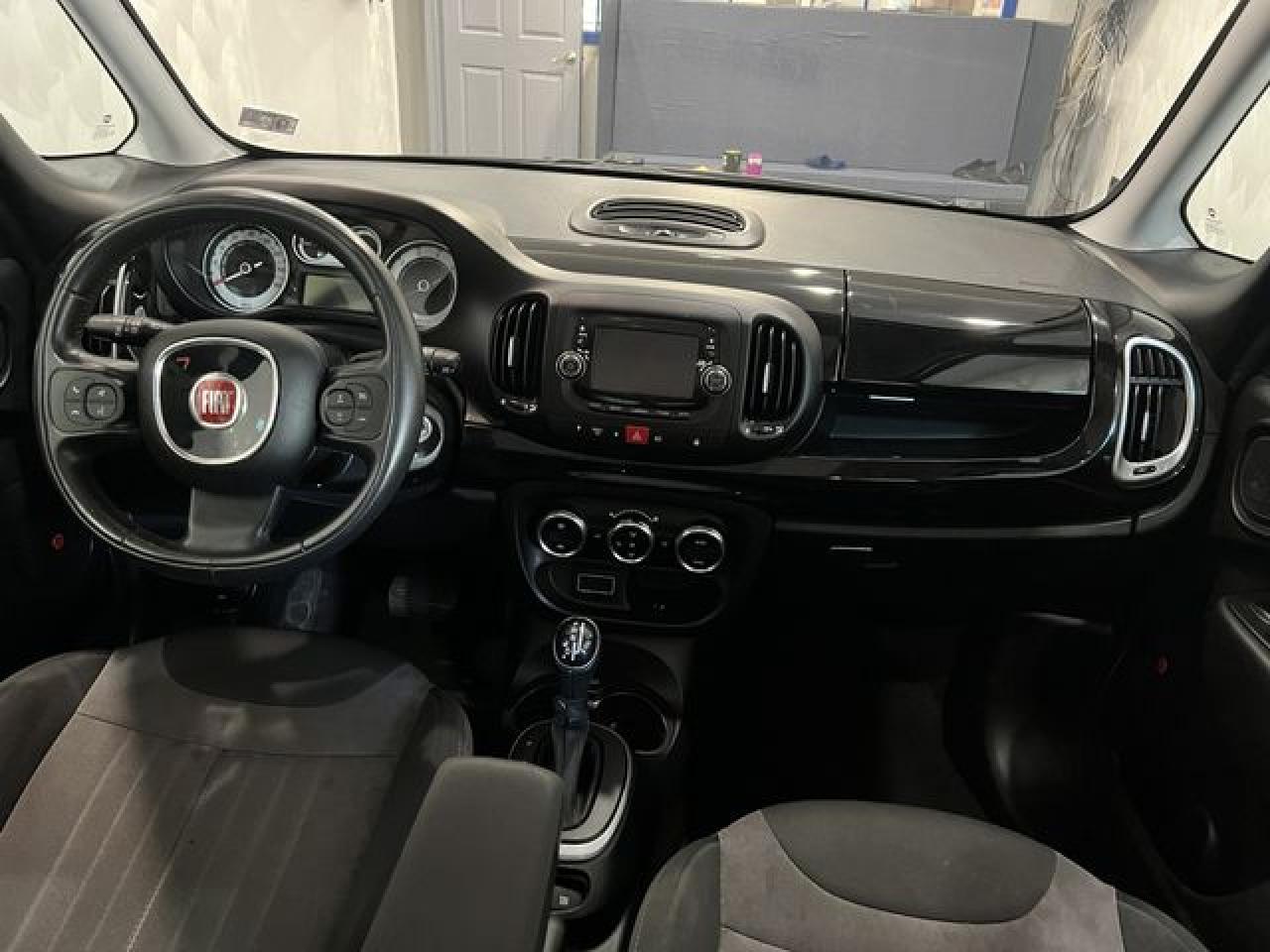 2016 FIAT 500L