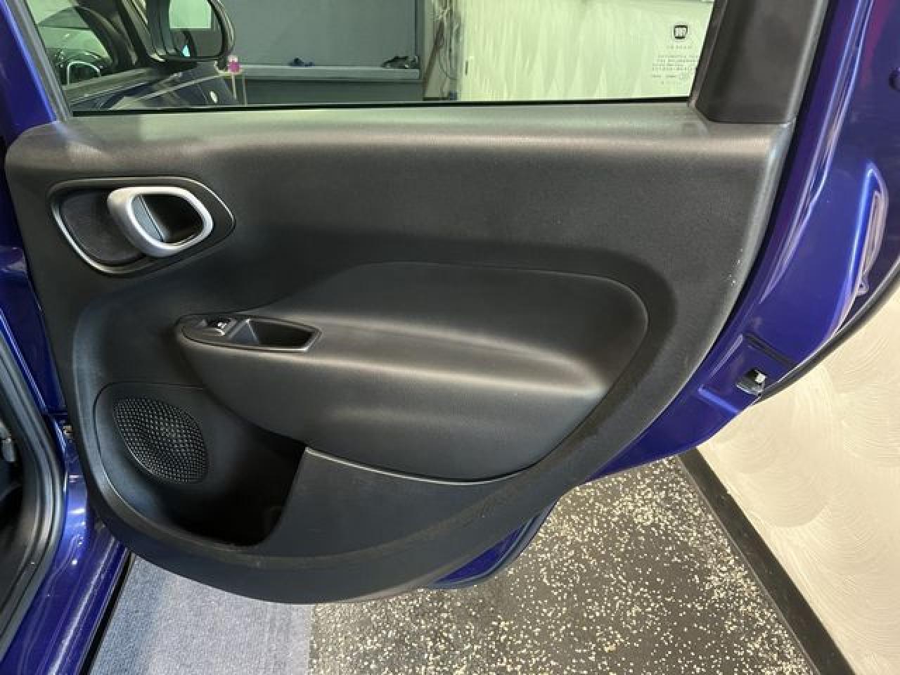 2016 FIAT 500L