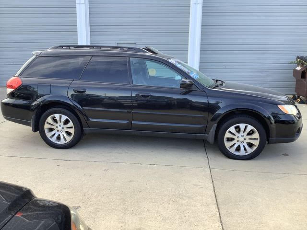 2009 SUBARU Outback