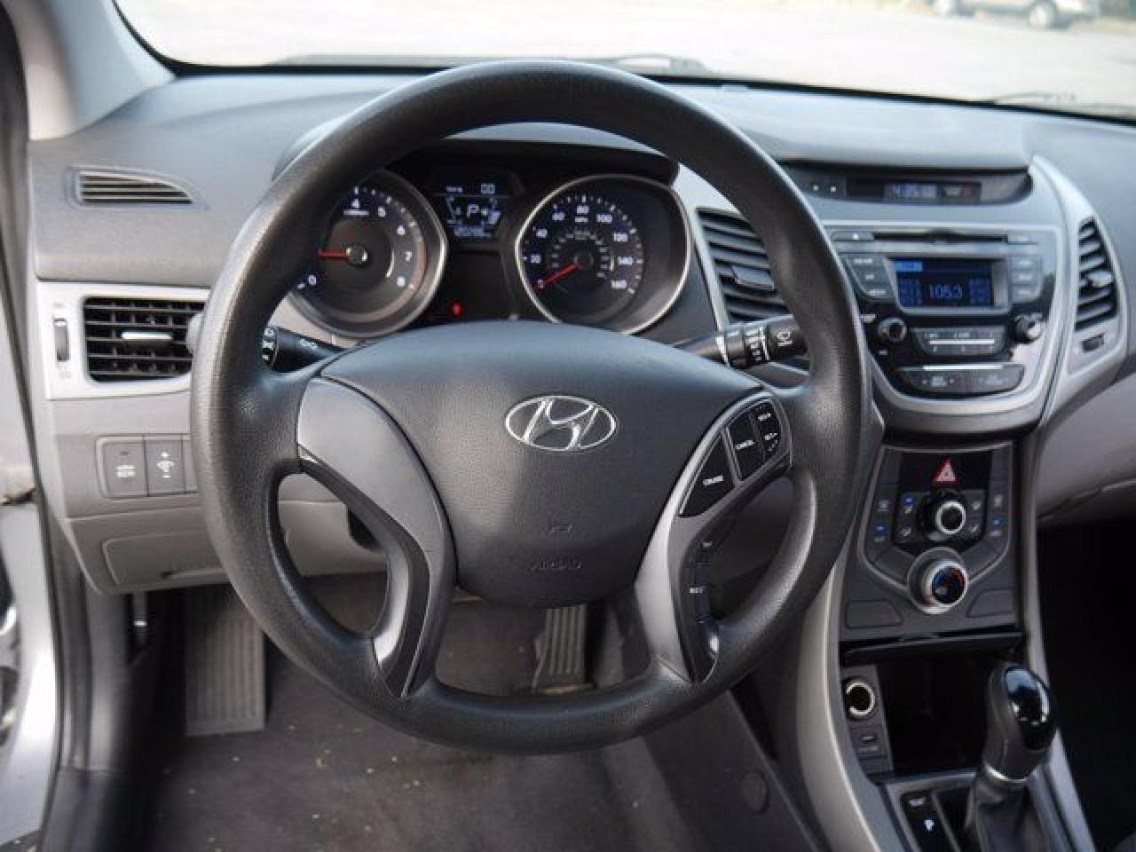 2016 HYUNDAI ELANTRA
