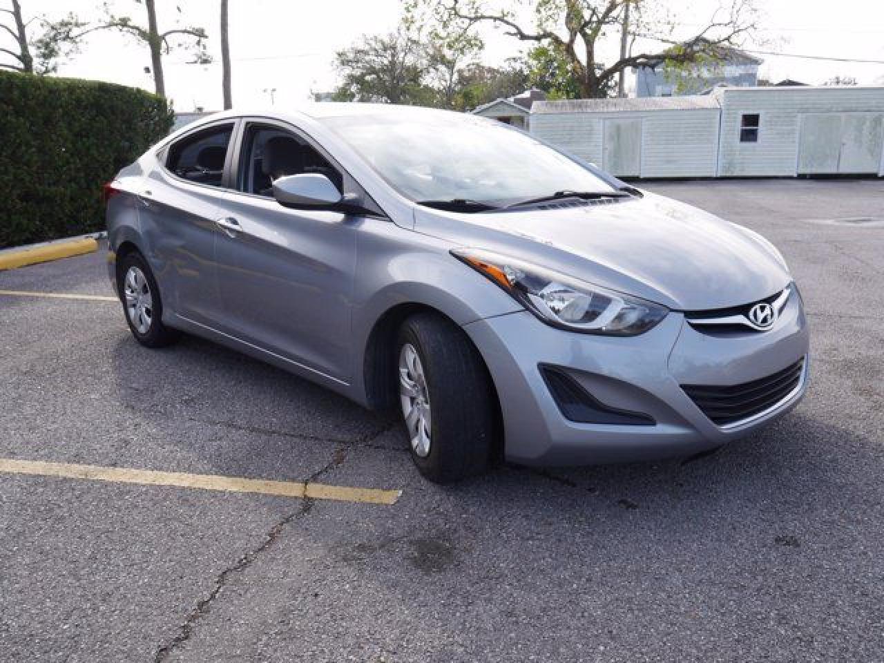2016 HYUNDAI ELANTRA