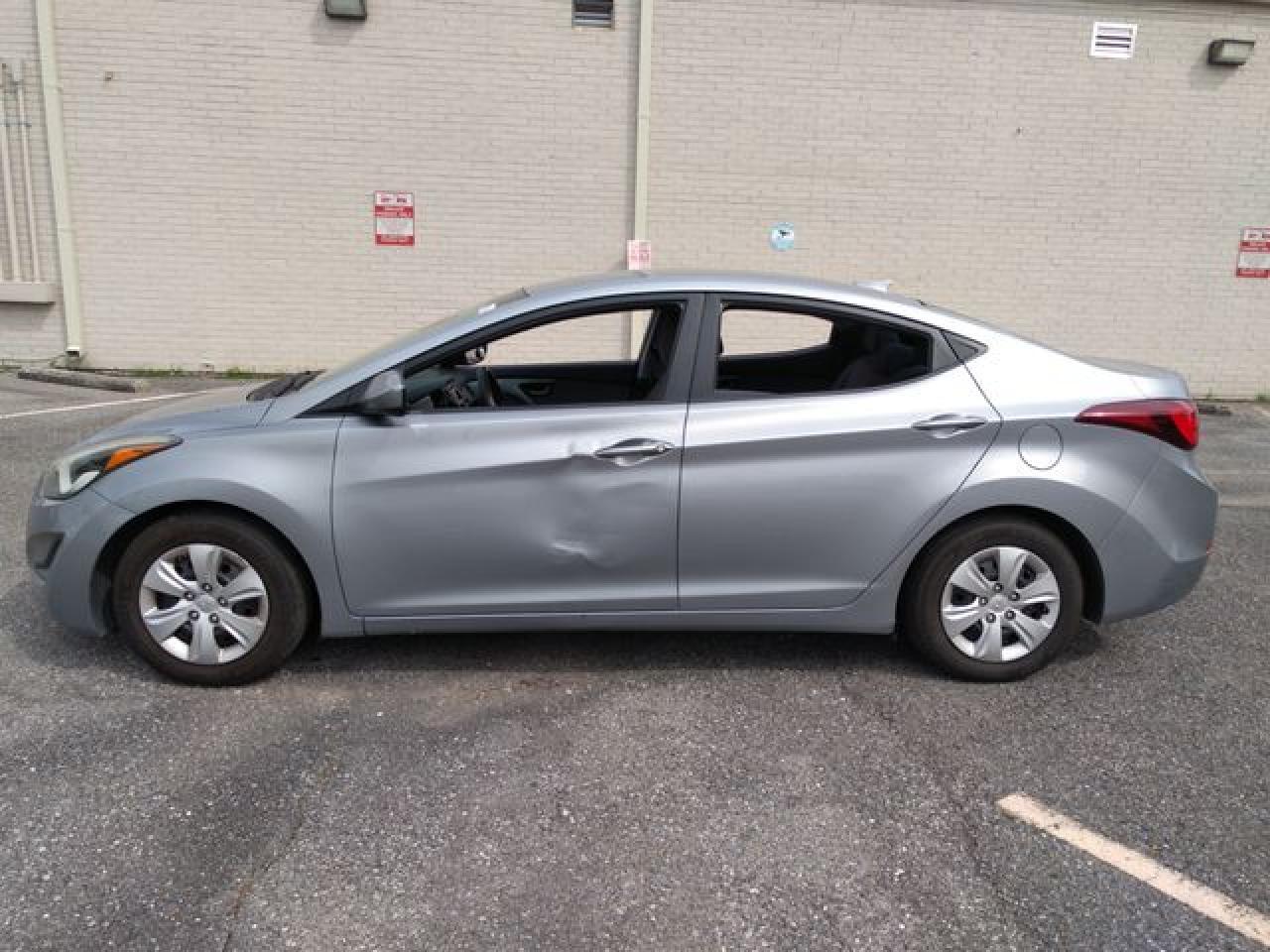 2016 HYUNDAI ELANTRA