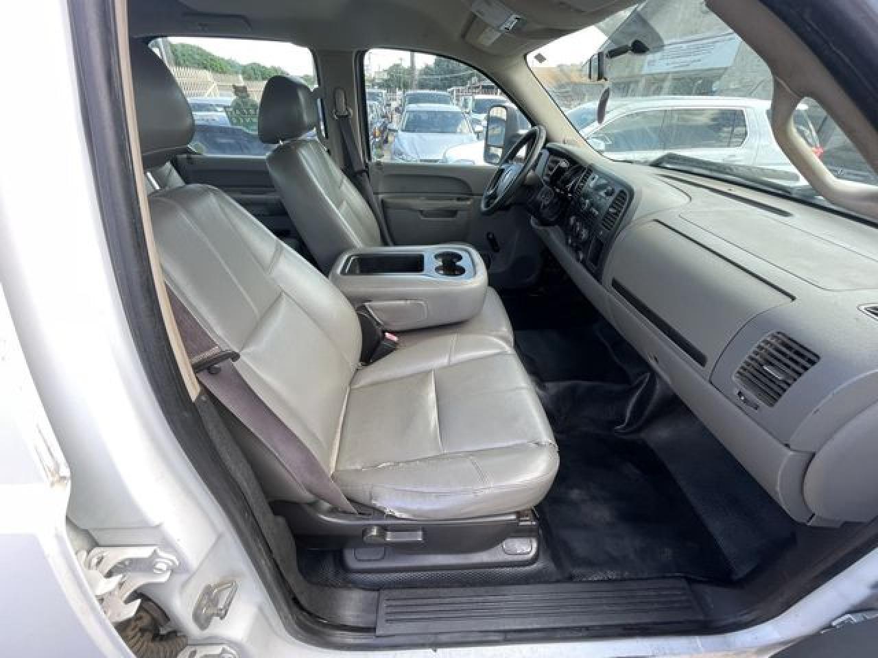 2012 CHEVROLET Silverado 3500