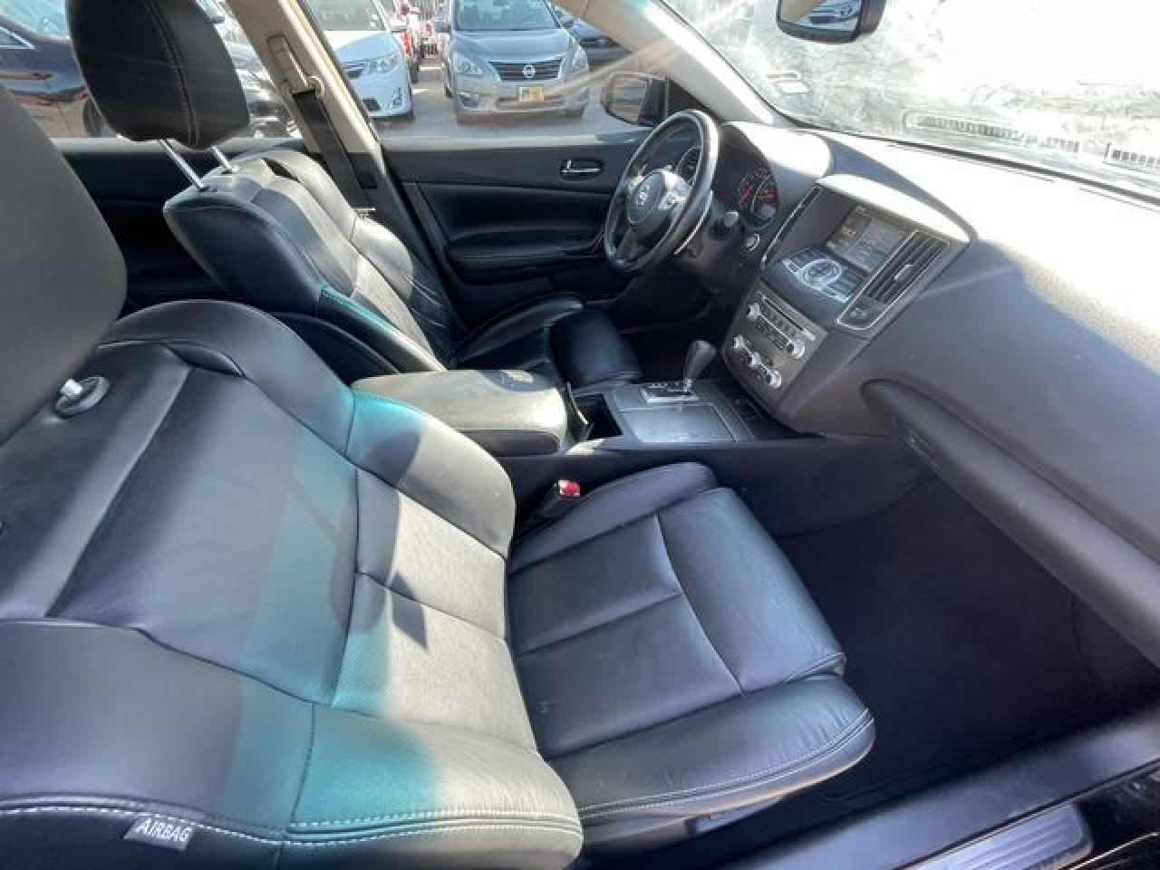 2013 NISSAN Maxima