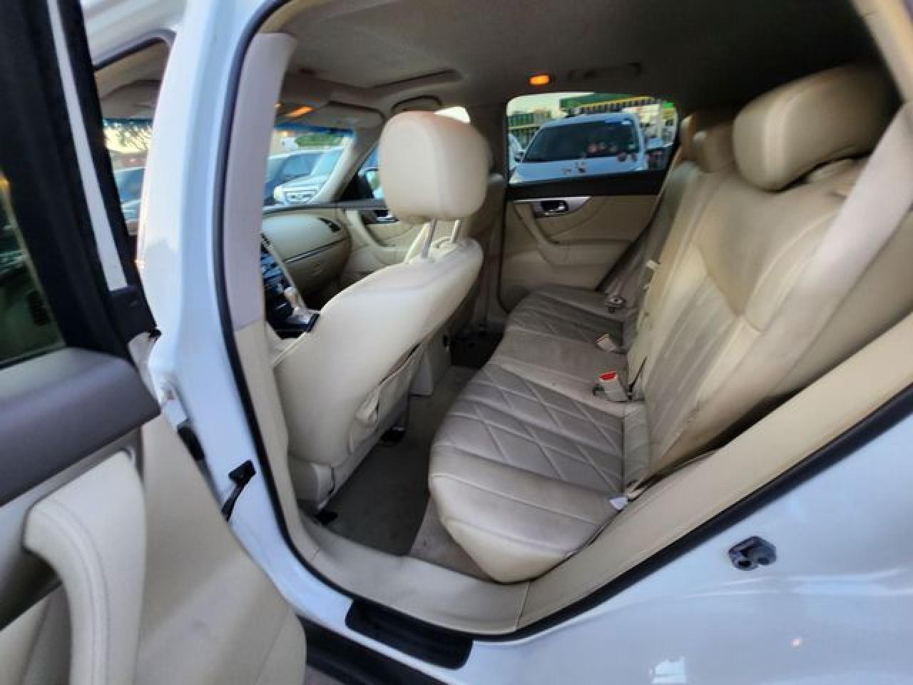 2009 INFINITI FX35