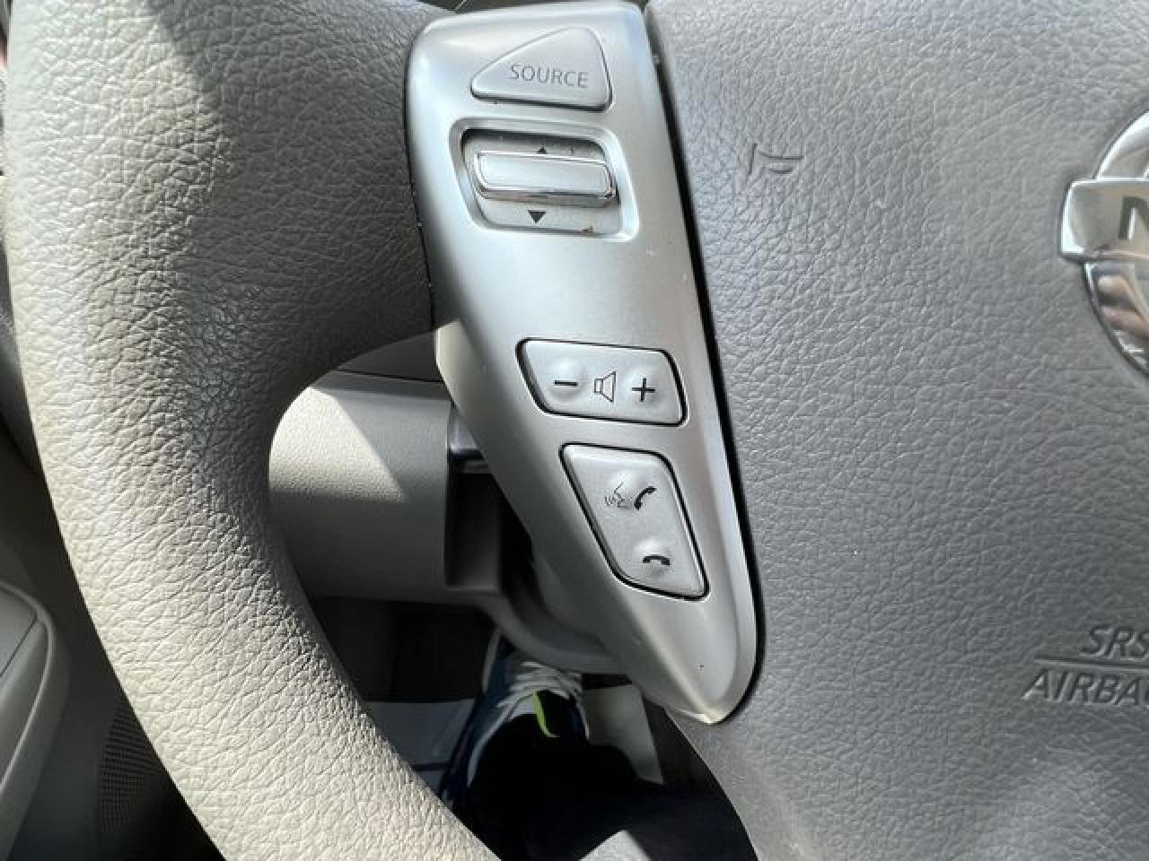 2015 NISSAN VERSA