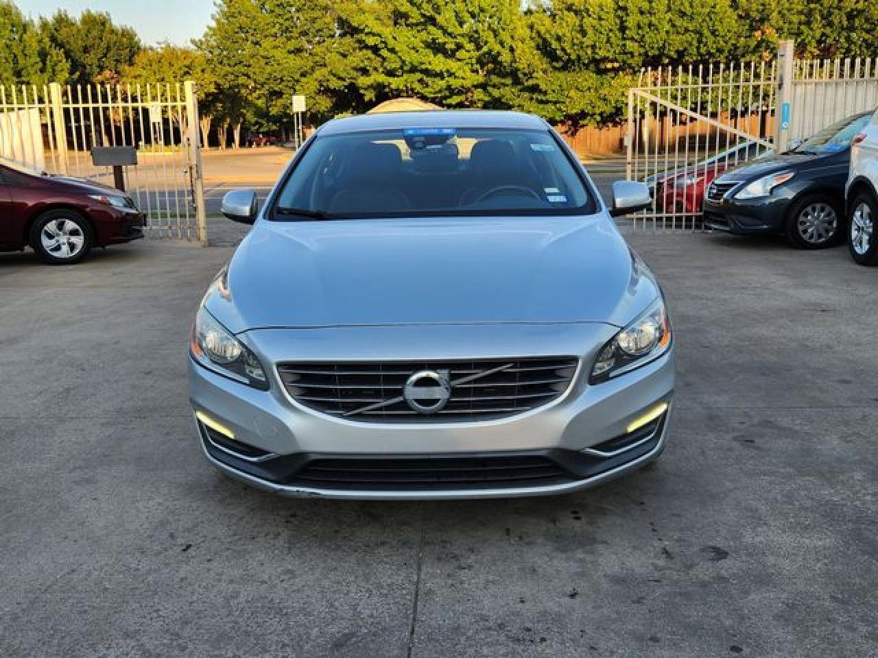 2014 VOLVO S60