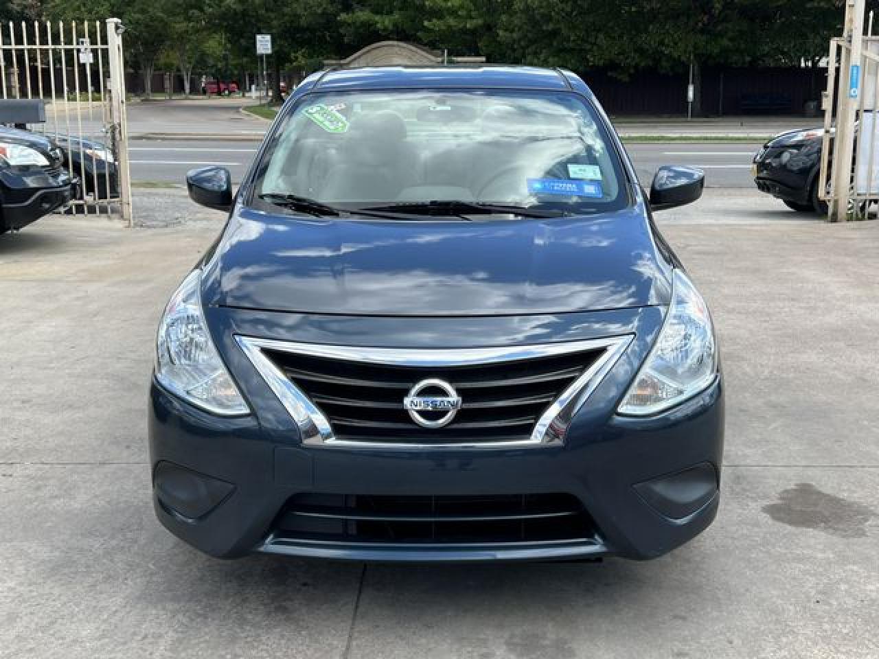 2015 NISSAN VERSA