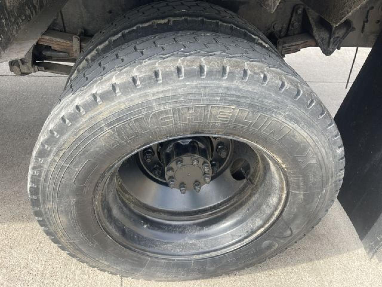 2010 FORD F-750