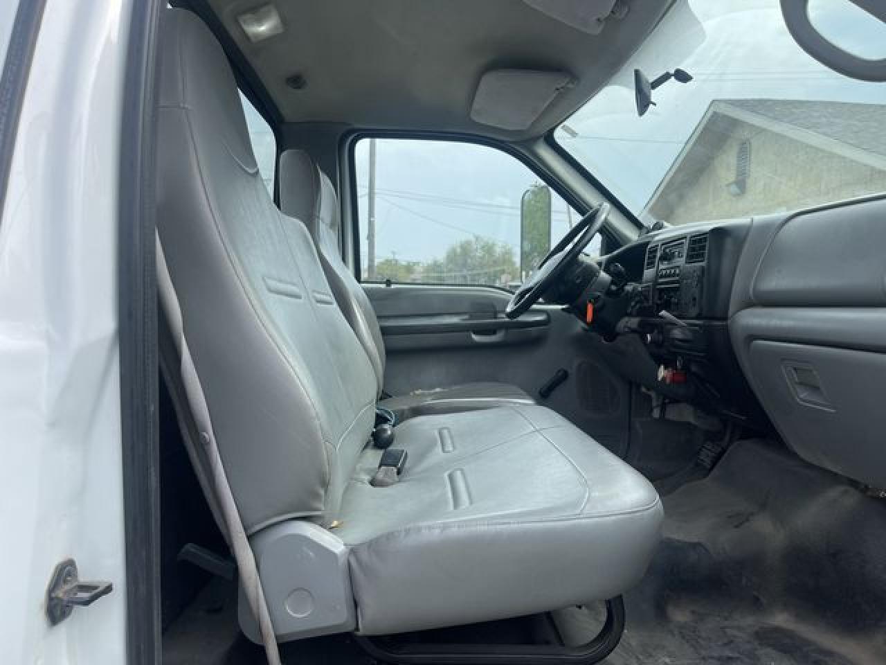 2010 FORD F-750